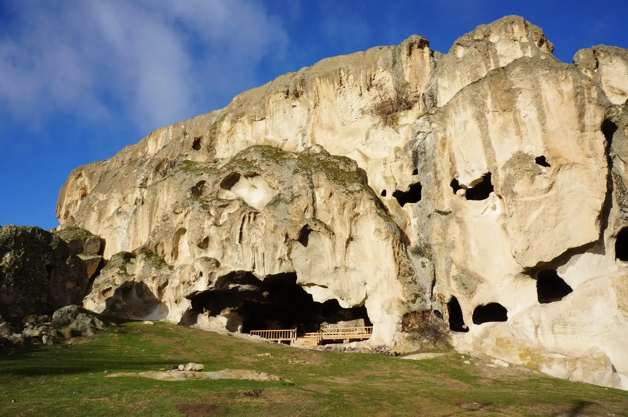 Top 10 Historical Sites in Afyonkarahisar Image